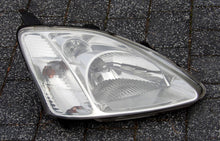 Laden Sie das Bild in den Galerie-Viewer, Frontscheinwerfer Honda Civic VII 0301193302 Rechts Scheinwerfer Headlight