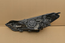 Load image into Gallery viewer, Frontscheinwerfer Hyundai Tucson 92102-D7100 Rechts Scheinwerfer Headlight SCH7845579683pj