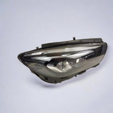 Laden Sie das Bild in den Galerie-Viewer, Frontscheinwerfer Mercedes-Benz W247 A2479062603 Full LED Rechts Headlight