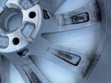 Load image into Gallery viewer, 1x Alufelge 18 Zoll 7.5&quot; 5x112 48ET 5E3601025H Skoda Rim Wheel