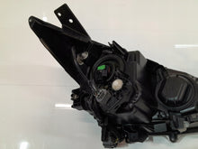 Laden Sie das Bild in den Galerie-Viewer, Frontscheinwerfer Mazda 3 B45A51040 Links Scheinwerfer Headlight