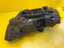 Load image into Gallery viewer, Frontscheinwerfer Audi A3 8V0941005E Xenon Ein Stück (Rechts oder Links)