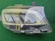 Laden Sie das Bild in den Galerie-Viewer, Frontscheinwerfer Mercedes-Benz Sprinter A9109067200 Full LED Rechts Headlight