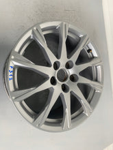 Load image into Gallery viewer, 1x Alufelge 17 Zoll 7.5" 5x112 38ET Glanz Silber 8W0601025C Audi A4 Rim Wheel FEL9769382395vz