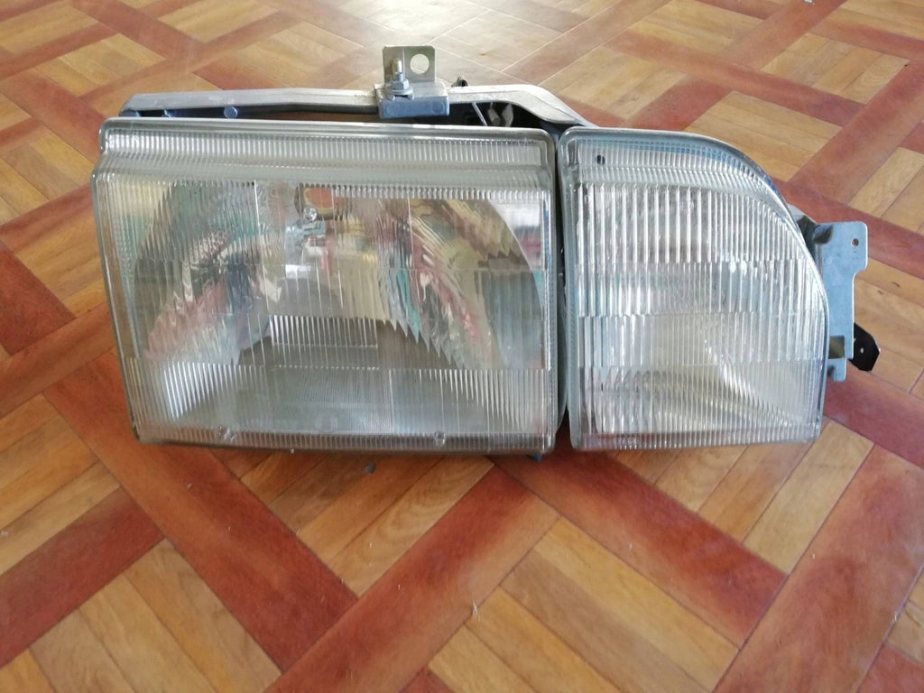 Frontscheinwerfer Ford Scorpio I 0302451002 86GG13005 Rechts Headlight SCH1578879892rr
