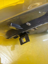 Laden Sie das Bild in den Galerie-Viewer, Frontscheinwerfer BMW X5 E70 7161587 Xenon Links Scheinwerfer Headlight SCH9041519012nr