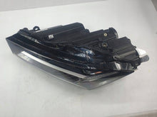 Laden Sie das Bild in den Galerie-Viewer, Frontscheinwerfer Skoda Superb 3P1941015A Links Scheinwerfer Headlight SCH3373217208xx