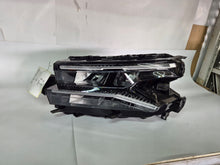 Laden Sie das Bild in den Galerie-Viewer, Frontscheinwerfer Citroën C5 III Aircross 9845356280 Full LED Ein Satz Headlight