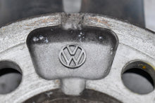 Laden Sie das Bild in den Galerie-Viewer, 1x Alufelge 17 Zoll 6.5" 5x100 39ET Matt Grau 2GM601025G VW T-Cross Rim Wheel FEL9654782081af