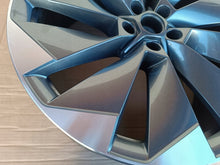 Laden Sie das Bild in den Galerie-Viewer, 1x Alufelge 21 Zoll 9.0" 5x112 42ET 5LA601025P Skoda Enyaq Rim Wheel FEL4105785767ha