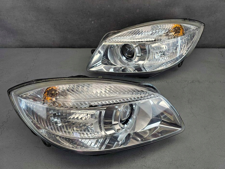 Frontscheinwerfer Skoda Roomster Fabia I 103419012947 Ein Satz Headlight SCH8509966074ad