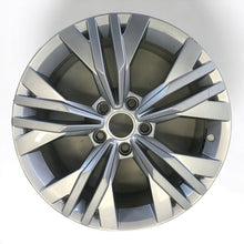 Load image into Gallery viewer, 1x Alufelge 17 Zoll 7.0&quot; 5x112 38ET Silber 3G0601025AB VW Passat B8 Rim Wheel