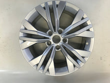 Load image into Gallery viewer, 1x Alufelge 17 Zoll 7.0&quot; 5x112 38ET Silber 3G0601025AB VW Passat B8 Rim Wheel