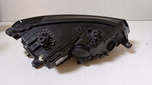 Laden Sie das Bild in den Galerie-Viewer, Frontscheinwerfer VW Caddy IV 2K1941005B Links Scheinwerfer Headlight SCH5533006660xe