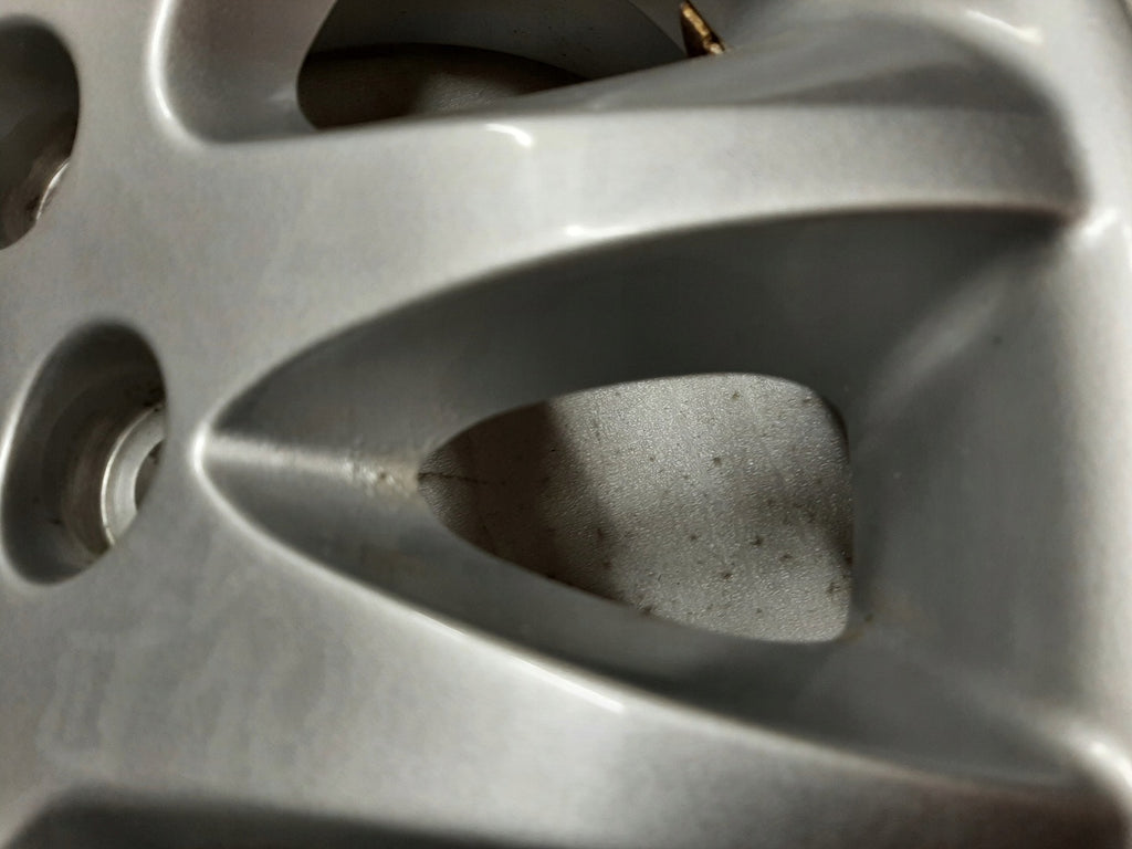 1x Alufelge 17 Zoll 6.5" 6x139.7 46ET Glanz Silber 52910-4D250 Kia Carnival Ii