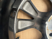 Laden Sie das Bild in den Galerie-Viewer, 1x Alufelge 17 Zoll 7.0&quot; 5x114.3 35ET Glanz Schwarz 403009172 Mg Megane 1