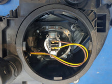 Laden Sie das Bild in den Galerie-Viewer, Frontscheinwerfer Mercedes-Benz W211 Rechts Scheinwerfer Headlight SCH6114202760sz