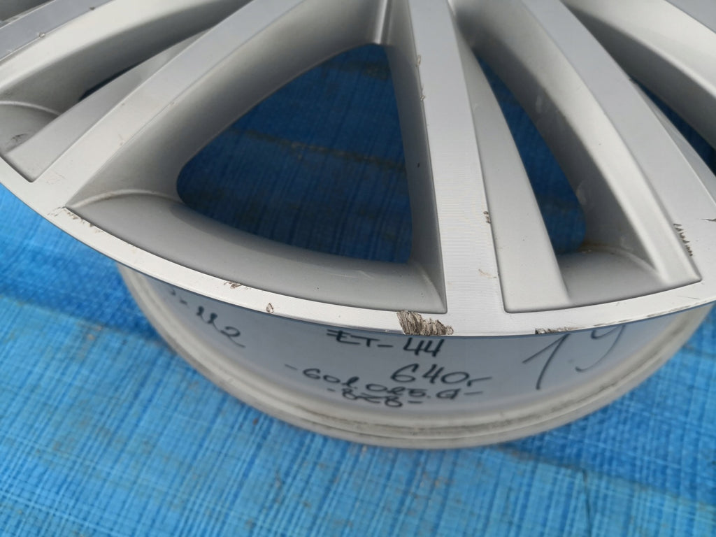 1x Alufelge 19 Zoll 8.0" 5x112 44ET Glanz Graphit 8W0601025H Mg Superb Iii FEL2911309660kd