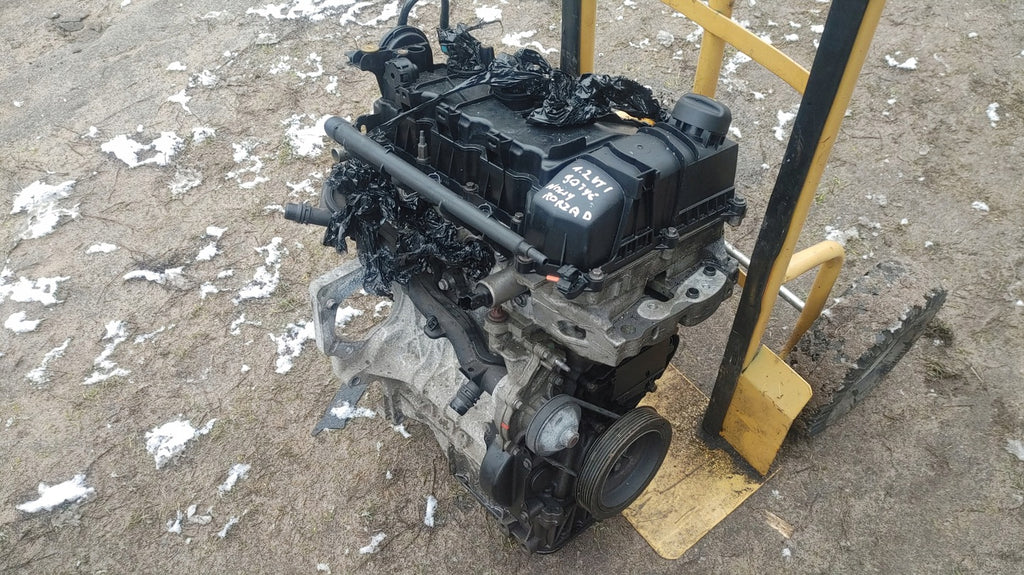 Motor Peugeot 208 I HM01 1.2 VTI 2008 Benzin Engine Unkomplett