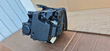 Laden Sie das Bild in den Galerie-Viewer, Frontscheinwerfer Audi Q2 81A941036D Rechts Scheinwerfer Headlight SCH9965755190ol
