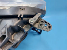 Laden Sie das Bild in den Galerie-Viewer, Frontscheinwerfer Citroën C5 III 89902752 89034934 Xenon Links Headlight SCH2125871701go