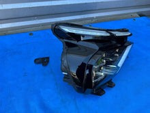 Laden Sie das Bild in den Galerie-Viewer, Frontscheinwerfer Citroën C4 I 9830649280 LED Rechts Scheinwerfer Headlight