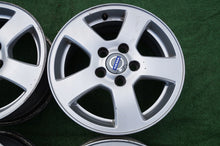 Load image into Gallery viewer, 4x Alufelge 15 Zoll 6.0" 5x108 46ET Glanz Silber 30714962 Volvo S40 I Rim Wheel FEL2215025674wm