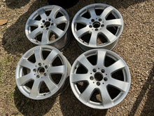 Load image into Gallery viewer, 1x Alufelge 17 Zoll 7.5&quot; 5x112 56ET Glanz A2514011002 Mercedes-Benz Rim Wheel