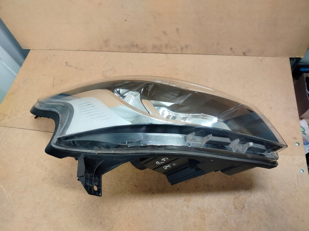 Frontscheinwerfer Renault Trafic III 260109424R Rechts Scheinwerfer Headlight SCH1474052352dz