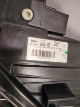 Laden Sie das Bild in den Galerie-Viewer, Frontscheinwerfer Toyota Proace City 73523227 Ein Stück (Rechts oder Links)