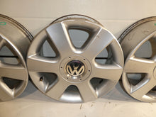 Laden Sie das Bild in den Galerie-Viewer, 4x Alufelge 16 Zoll 6.5" 5x112 50ET Glanz Silber 1T0601025C VW Touran Rim Wheel FEL8805388623fv