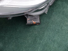 Load image into Gallery viewer, Frontscheinwerfer Toyota Yaris 81110-K0081 Full LED Rechts Headlight SCH1770833189li