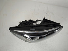 Laden Sie das Bild in den Galerie-Viewer, Frontscheinwerfer Mercedes-Benz A2479062603 LED Rechts Scheinwerfer Headlight SCH2383342689rl