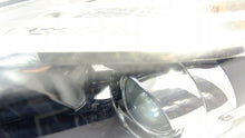 Laden Sie das Bild in den Galerie-Viewer, Frontscheinwerfer Renault Scenic 260601946R Links Scheinwerfer Headlight SCH2535888414tj