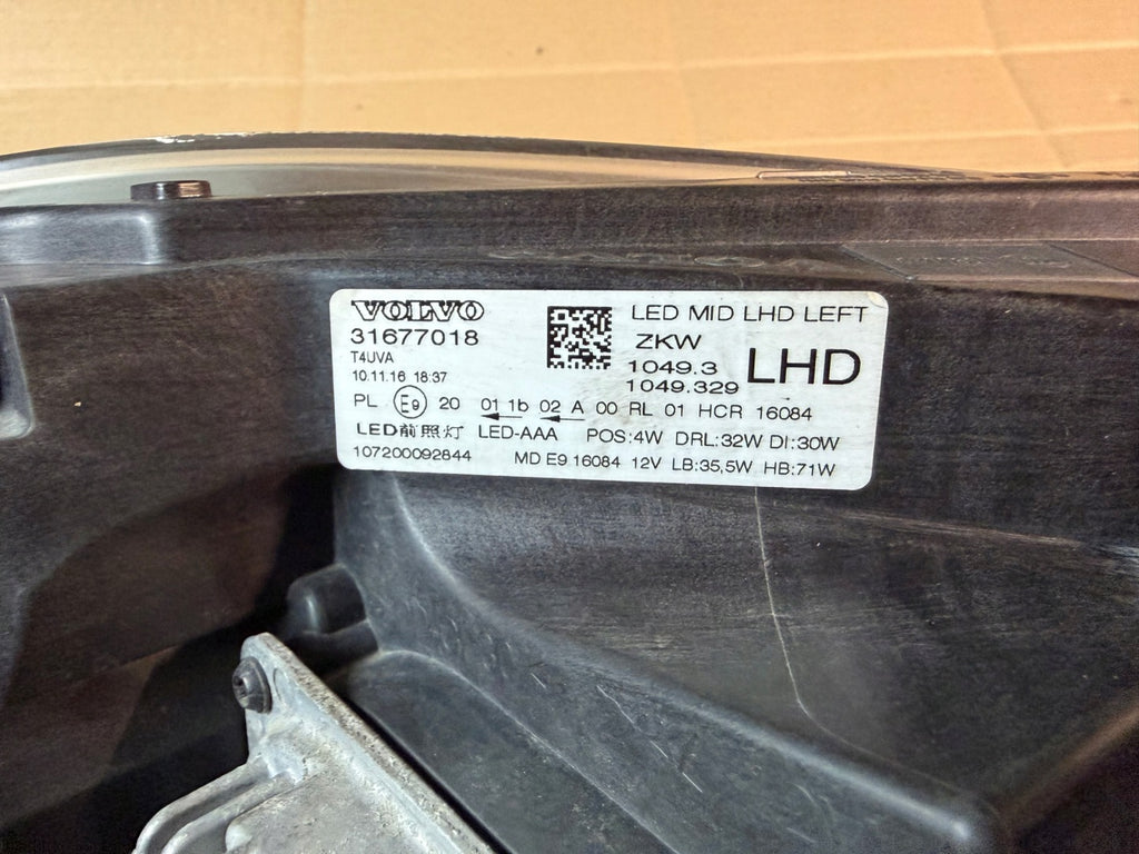 Frontscheinwerfer Volvo V40 31677018 Links Scheinwerfer Headlight SCH1083271859pj