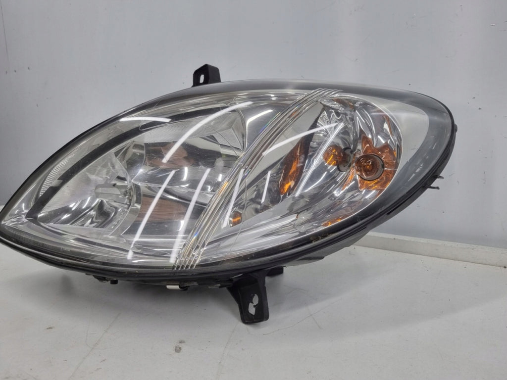 Frontscheinwerfer Mercedes-Benz Viano W639 Vito 246703-00 Links Headlight SCH3158929670pb