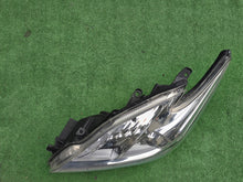 Laden Sie das Bild in den Galerie-Viewer, Frontscheinwerfer Toyota Prius Links Scheinwerfer Headlight SCH7650981609rp