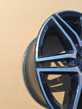 Laden Sie das Bild in den Galerie-Viewer, 1x Alufelge 19 Zoll 8.0" 5x112 A4474014500 Mercedes-Benz W447 Rim Wheel FEL6365292063tm