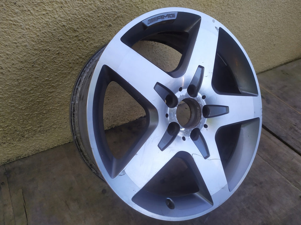 1x Alufelge 18 Zoll 8.0" 5x112 46ET A1564010500 Mercedes-Benz Gla Amg Rim Wheel