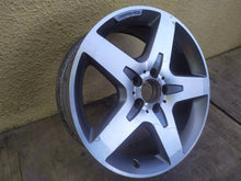 Load image into Gallery viewer, 1x Alufelge 18 Zoll 8.0&quot; 5x112 46ET A1564010500 Mercedes-Benz Gla Amg Rim Wheel