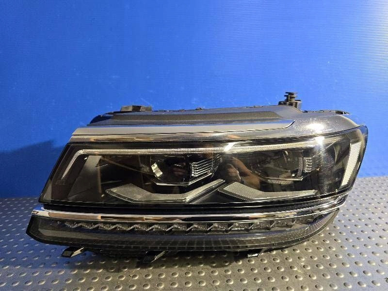 Frontscheinwerfer VW Tiguan 5NB941081A LED Links Scheinwerfer Headlight