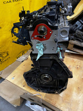 Laden Sie das Bild in den Galerie-Viewer, Motor Dacia Megane IV K9KG656 1.5 DCI 100TKm 2016 Diesel Engine Unkomplett