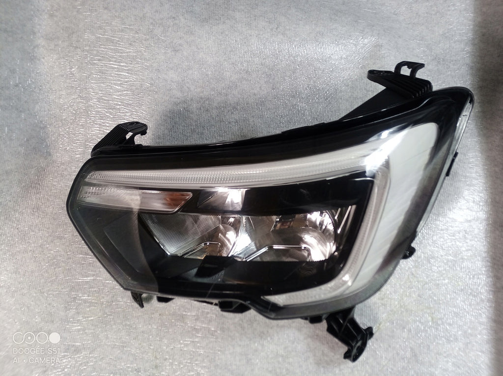 Frontscheinwerfer Renault Master III 260607867R LED Links Scheinwerfer Headlight SCH6359607421hz