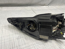 Load image into Gallery viewer, Frontscheinwerfer Ford Mondeo 7S71-13D155-AM Xenon Links Scheinwerfer Headlight