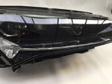 Laden Sie das Bild in den Galerie-Viewer, Frontscheinwerfer Skoda Enyaq IV 5LB941016A LED Rechts Scheinwerfer Headlight SCH4965307354yg