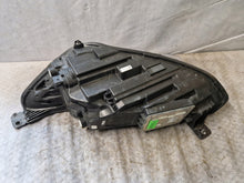Laden Sie das Bild in den Galerie-Viewer, Frontscheinwerfer Ford Focus JX7B-13E014-AE JX7B-13E014 Full LED Rechts SCH1778930986kx