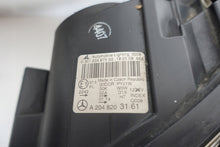 Laden Sie das Bild in den Galerie-Viewer, Frontscheinwerfer Mercedes-Benz W204 2048203161 Xenon Rechts oder Links SCH6695770000kl