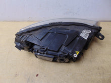 Laden Sie das Bild in den Galerie-Viewer, Frontscheinwerfer Audi A6 C6 4F0941003CP Xenon Ein Stück (Rechts oder Links) SCH2009013087qc