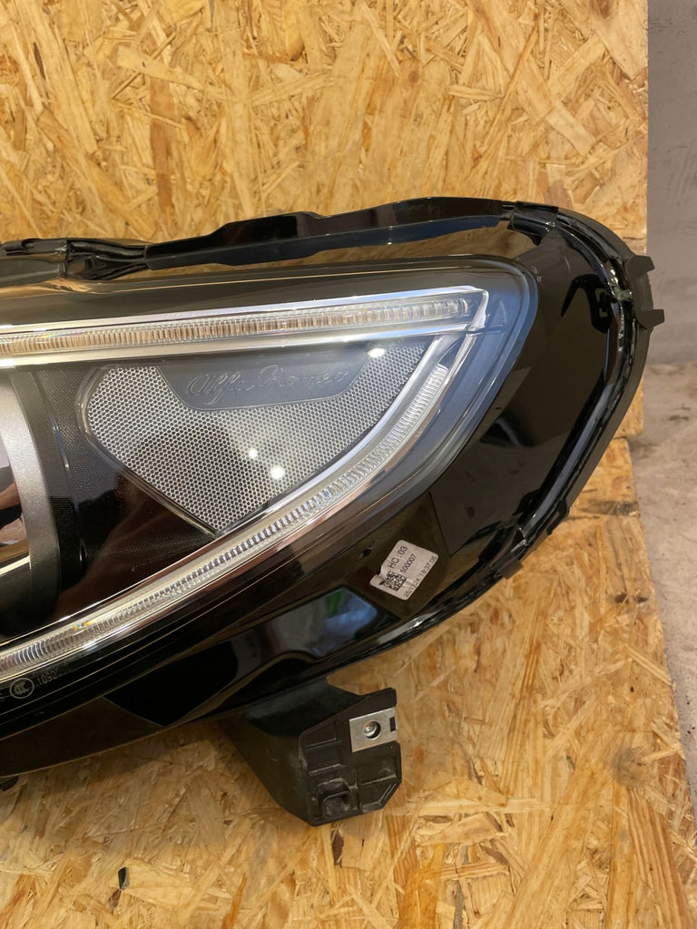 Frontscheinwerfer Alfa Romeo Stelvio 50559300 50559297 Xenon Ein Satz Headlight SCH3922236977si
