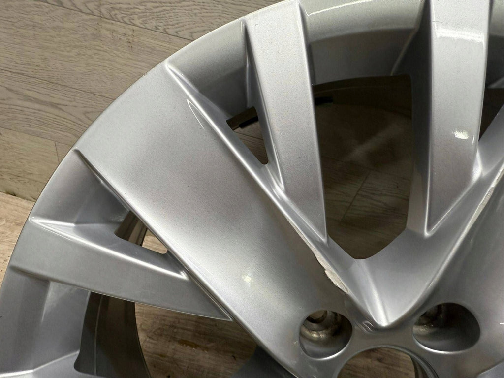 1x Alufelge 17 Zoll 7.0" 5x112 39ET Matt Silber 7N0601025L VW Sharan Rim Wheel FEL5648087383jm
